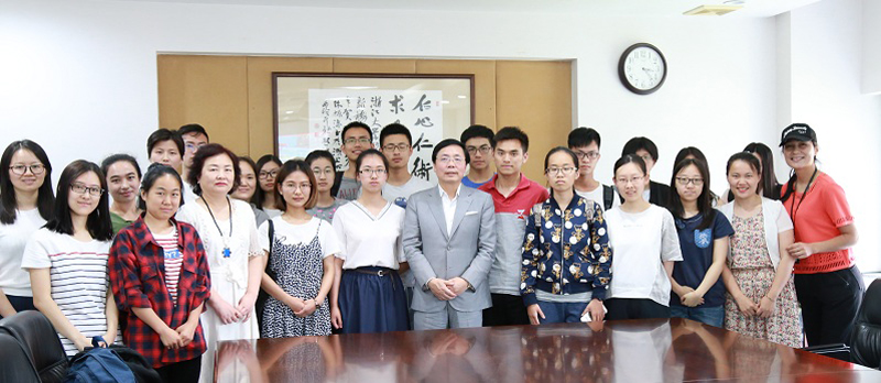 孙宇政座谈合影.jpg
